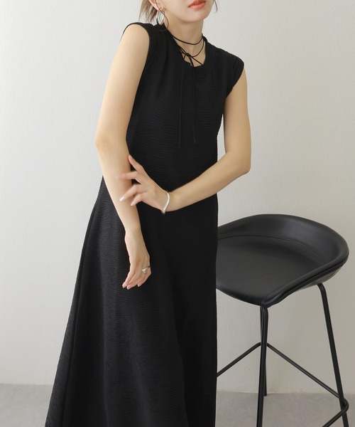 LAULEN(ローレン)の「texture sleeve layered long dress /テクスチャー 袖レイヤード フレア ロング ワンピース(ワンピース・レディース・モカ/アイボリー/ブラック・FREE)」の11枚目の写真