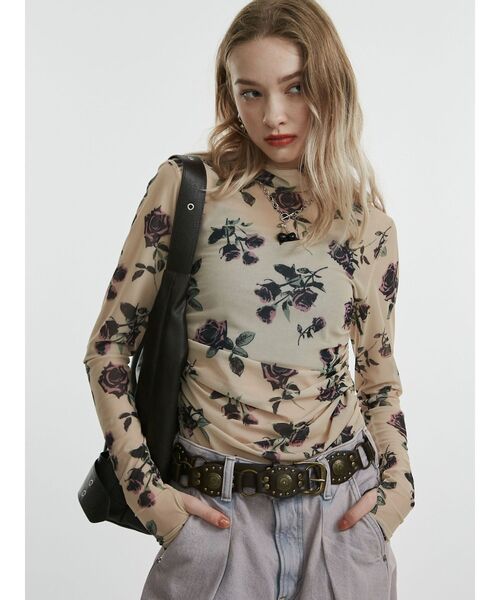 jouetie（ジュエティ）の「パターンシアートップス チェック 花柄（Tシャツ/カットソー・レディース・ベージュ/レッド/ピンク/ブラック・MEDIUM）」の11枚目の写真