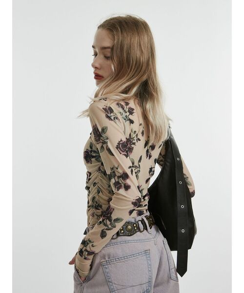 jouetie（ジュエティ）の「パターンシアートップス チェック 花柄（Tシャツ/カットソー・レディース・ベージュ/レッド/ピンク/ブラック・MEDIUM）」の12枚目の写真