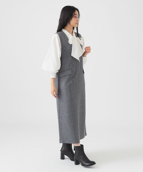 B:MING by BEAMS(ビーミングバイビームス)の「Vネック ジャンパー スカート (洗濯可)(ワンピース・レディース・ブラウン系その他/グレー・MEDIUM/SMALL)」の4枚目の写真