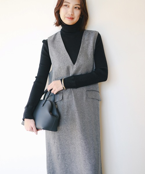 B:MING by BEAMS(ビーミングバイビームス)の「Vネック ジャンパー スカート (洗濯可)(ワンピース・レディース・ブラウン系その他/グレー・MEDIUM/SMALL)」の1枚目の写真