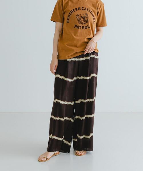 URBAN RESEARCH（アーバンリサーチ）の「『2サイズ展開』シルクミックスボーダープリントパンツ（その他パンツ・レディース・ブラウン/オフホワイト・36/38）」の19枚目の写真