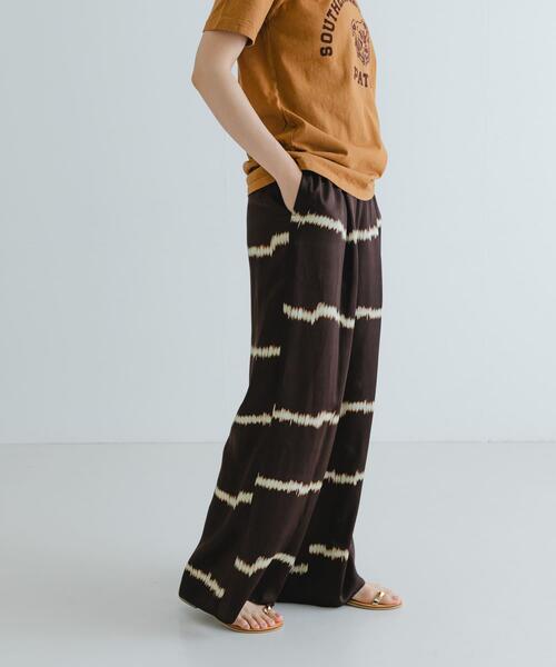 URBAN RESEARCH（アーバンリサーチ）の「『2サイズ展開』シルクミックスボーダープリントパンツ（その他パンツ・レディース・ブラウン/オフホワイト・36/38）」の20枚目の写真
