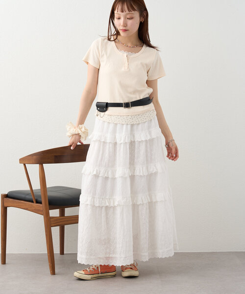 w closet(ダブルクローゼット)の「【4色展開】小花レイヤードT(Tシャツ/カットソー・レディース・ピンク/イエロー/チャコールグレー/アイボリー・FREE)」の17枚目の写真