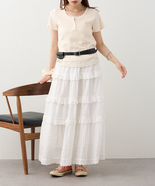 w closet(ダブルクローゼット)の「【4色展開】小花レイヤードT(Tシャツ/カットソー・レディース・ピンク/イエロー/チャコールグレー/アイボリー・FREE)」の20枚目の写真