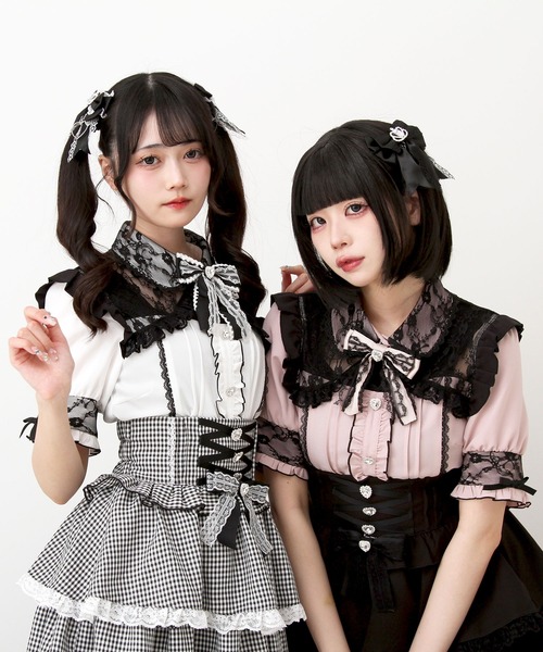 DearMyLove(ディアマイラブ)の「レース重ねフリルリボンビジューブラウス(シャツ/ブラウス・レディース・ブルーグレー/ホワイト×ブラック/ブラック/ブラック×ピンク/ホワイト・MEDIUM/LARGE/LL/3L)」の10枚目の写真