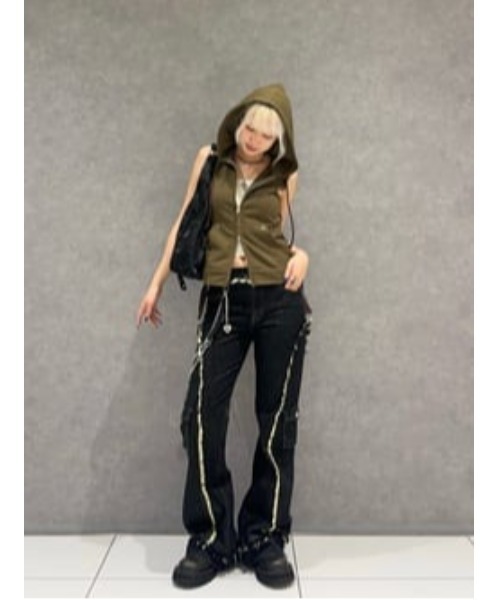 LAGUA GEM（ラグアジェム）の「LOOSE ARM NOSLEEVE フーディ（タンクトップ・レディース・チャコールグレー/ダークブルー/カーキ・FREE）」の4枚目の写真