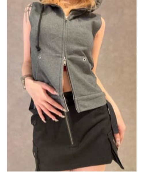 LAGUA GEM（ラグアジェム）の「LOOSE ARM NOSLEEVE フーディ（タンクトップ・レディース・チャコールグレー/ダークブルー/カーキ・FREE）」の10枚目の写真