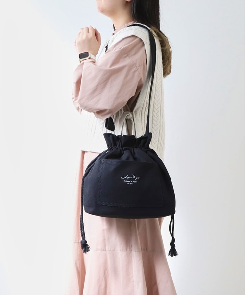 LIZDAYS(リズデイズ)の「LIZDAYS 巾着型ショルダーバッグ(ショルダーバッグ・レディース・ナチュラル/ライトグレー/ダークグレー/ブラック・FREE)」の5枚目の写真