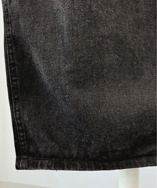 kirakiraShop(キラキラショップ)の「ペイント ロゴ ルーズ ワイド デニムパンツ(デニムパンツ・レディース・ブラック・L/M/S)」の7枚目の写真