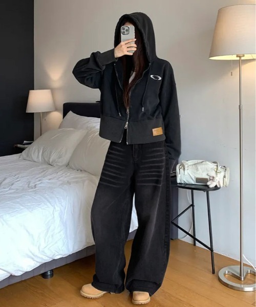 kirakiraShop(キラキラショップ)の「ペイント ロゴ ルーズ ワイド デニムパンツ(デニムパンツ・レディース・ブラック・L/M/S)」の17枚目の写真