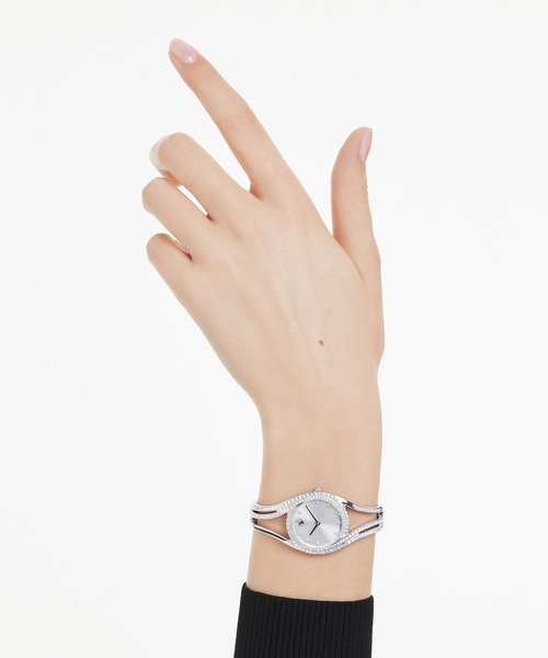 SWAROVSKI（スワロフスキー）の「【公式】【スワロフスキー】Hyperbola バングルウォッチ, スイス製, シルバートーン, ステンレス鋼（アナログ腕時計・レディース・ホワイト・ONESIZE）」の3枚目の写真