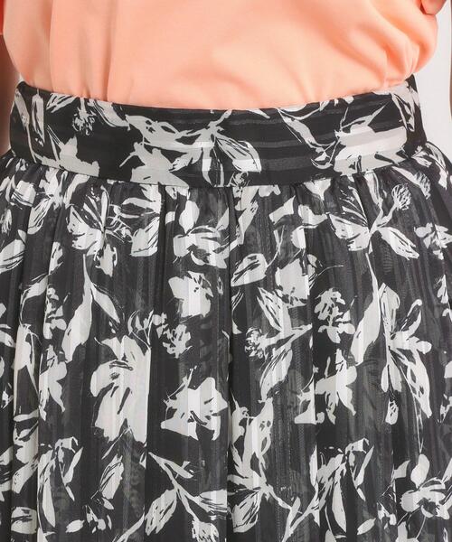 ITS'DEMO（イッツデモ）の「【手洗い可／後ろウエストゴム】ラメスト単色花柄スカート（スカート・レディース・ブラック系/ダークブラウン系/ホワイト系3・00）」の4枚目の写真