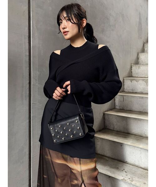 MURUA（ムルーア）の「スタッズワンハンドルバッグ（ハンドバッグ・レディース・ブラック/ボルドー・FREE）」の17枚目の写真