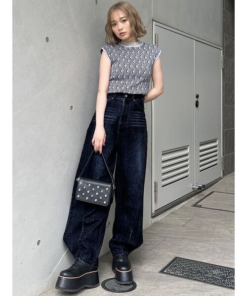 MURUA（ムルーア）の「スタッズワンハンドルバッグ（ハンドバッグ・レディース・ブラック/ボルドー・FREE）」の22枚目の写真