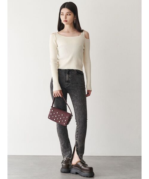 MURUA（ムルーア）の「スタッズワンハンドルバッグ（ハンドバッグ・レディース・ブラック/ボルドー・FREE）」の9枚目の写真