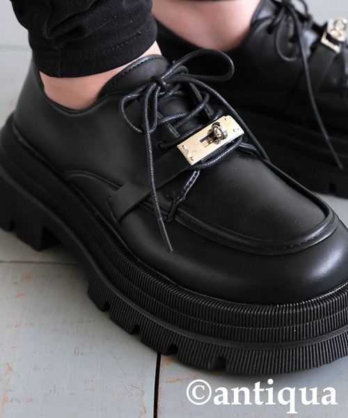 antiqua（アンティカ）の「厚底バックルローファー（ローファー・レディース・ブラック・25/24.5/24/23.5/23.0）」の2枚目の写真