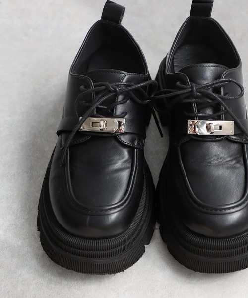 antiqua（アンティカ）の「厚底バックルローファー（ローファー・レディース・ブラック・25/24.5/24/23.5/23.0）」の19枚目の写真