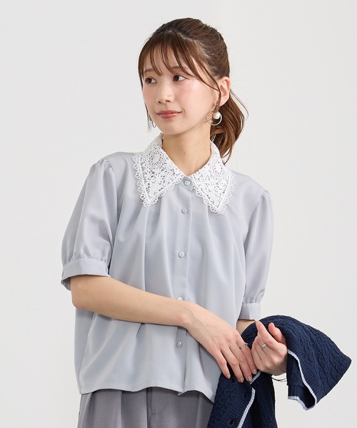 NICOLE CLUB（ニコル　クラブ）の「レースカラーブラウス（シャツ/ブラウス・レディース・ブラック/サックスブルー/オフホワイト・MEDIUM）」の3枚目の写真