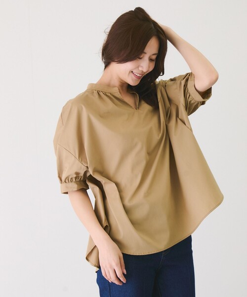 Jayro（ジャイロ）の「バックギャザーシャツブラウス（シャツ/ブラウス・レディース・ブルー/ベージュ・38）」の3枚目の写真