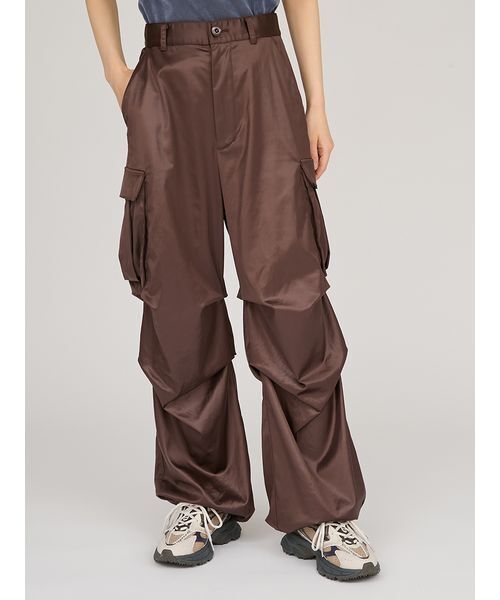 emmi(エミ)の「タックフォルムカーゴパンツ(その他パンツ・レディース・ホワイト/ブラック/ブラウン・0/1)」の9枚目の写真