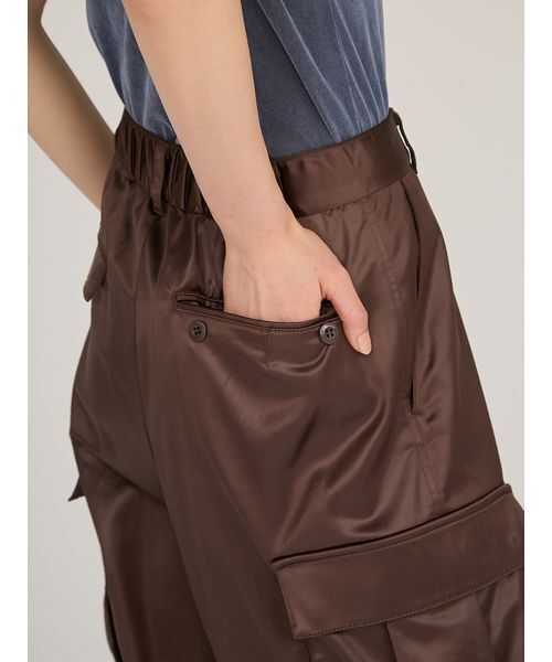 emmi(エミ)の「タックフォルムカーゴパンツ(その他パンツ・レディース・ホワイト/ブラック/ブラウン・0/1)」の17枚目の写真