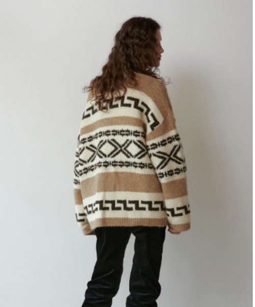 GREEN BUTTER（グリーンバター）の「ALPACA DUFFLE CARDIGAN（ニット/セーター・レディース・ベージュ・FREE）」の4枚目の写真