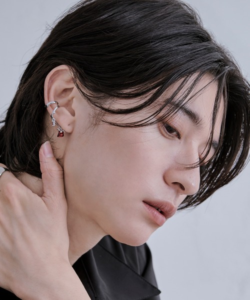 Ellno Loset(エルノロゼット)の「ローズイヤーカフ(イヤーカフ・メンズ・シルバー・FREE)」の2枚目の写真