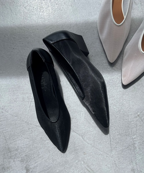 LE TALON(ルタロン)の「4cmポインテッドシアーハイバンプパンプス(パンプス・レディース・アイボリー/ブラック×ブラック・25cm/24.5cm/24cm/23.5cm/23cm/22.5cm/22cm)」の10枚目の写真