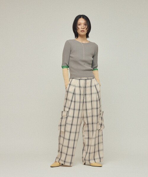 Firsthand（ファーストハンド）の「Firsthand/ファーストハンド オンブレーチェック イージーパンツ / パッチポケット ワイドイージーパンツ（その他パンツ・レディース・オフホワイト/ブラック・S/M）」の3枚目の写真