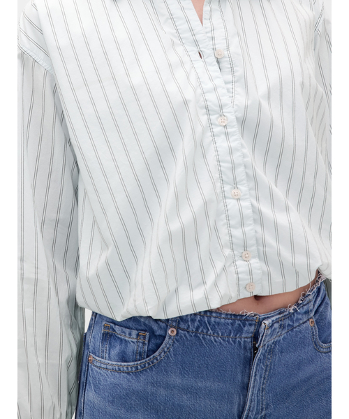 GAP（ギャップ）の「バブルヘム シャツ（シャツ/ブラウス・レディース・ホワイト×ネイビー/インディゴブルー/ホワイト・XS/S/M/L/XXS）」の15枚目の写真