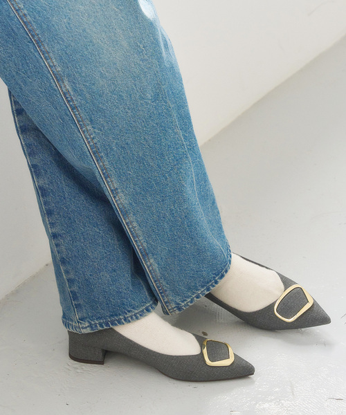 LE TALON(ルタロン)の「《追加》3cmポインテッドニュアンスバックルパンプス(パンプス・レディース・ブラック/ブラウン系その他/ボルドー/マスタード/グレー・22cm/21.5/21/25.5cm/25cm/24.5cm/24cm/23.5cm/23cm/22.5cm)」の1枚目の写真