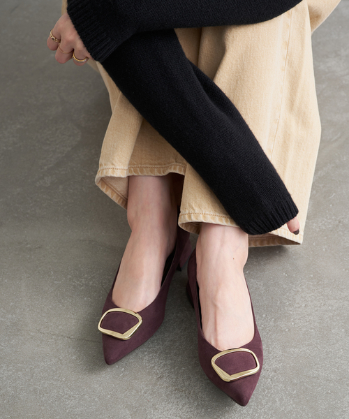 LE TALON(ルタロン)の「《追加》3cmポインテッドニュアンスバックルパンプス(パンプス・レディース・ブラック/ブラウン系その他/ボルドー/マスタード/グレー・22cm/21.5/21/25.5cm/25cm/24.5cm/24cm/23.5cm/23cm/22.5cm)」の5枚目の写真