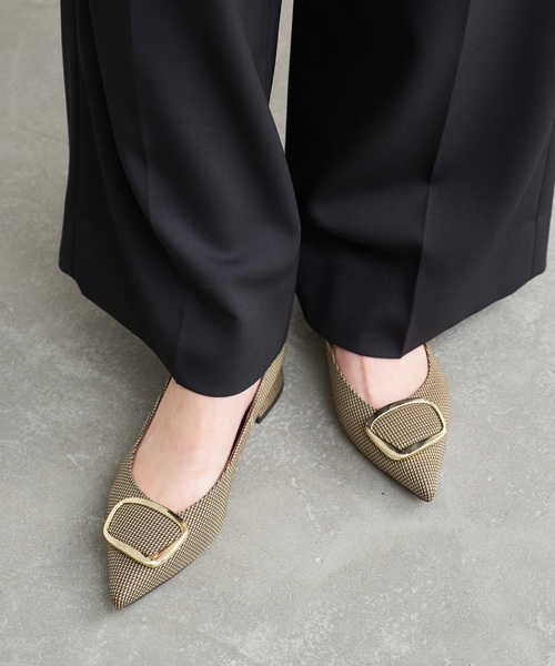 LE TALON(ルタロン)の「《追加》3cmポインテッドニュアンスバックルパンプス(パンプス・レディース・ブラック/ブラウン系その他/ボルドー/マスタード/グレー・22cm/21.5/21/25.5cm/25cm/24.5cm/24cm/23.5cm/23cm/22.5cm)」の13枚目の写真