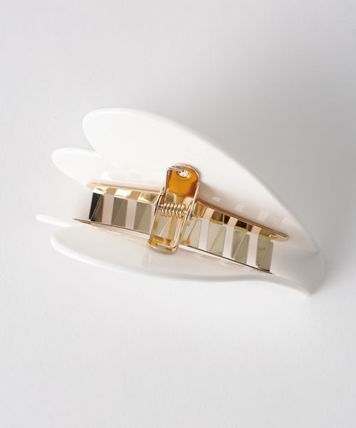 JEANASIS（ジーナシス）の「BIGハートバンス/577847（バレッタ/ヘアクリップ・レディース・ホワイト/ブラック・FREE）」の3枚目の写真