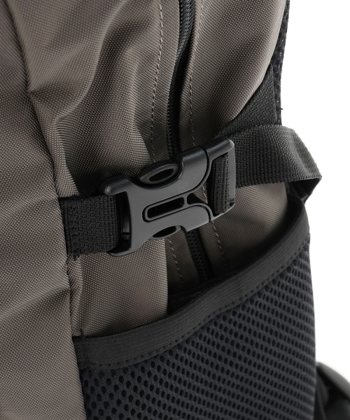 XLARGE KIDS(エクストララージキッズ)の「ダブルポケットOGバックパック(バックパック/リュック・キッズ・ネイビー/ブラック/グレー・F)」の6枚目の写真