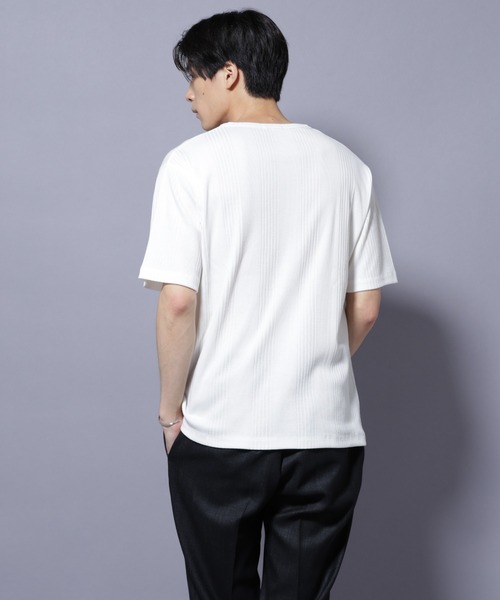 NANO universe(ナノユニバース)の「NORMANBROS/NORMANBROS別注 テレコUネックTシャツ 半袖(Tシャツ/カットソー・メンズ・ブラック/ホワイト・L/M)」の5枚目の写真