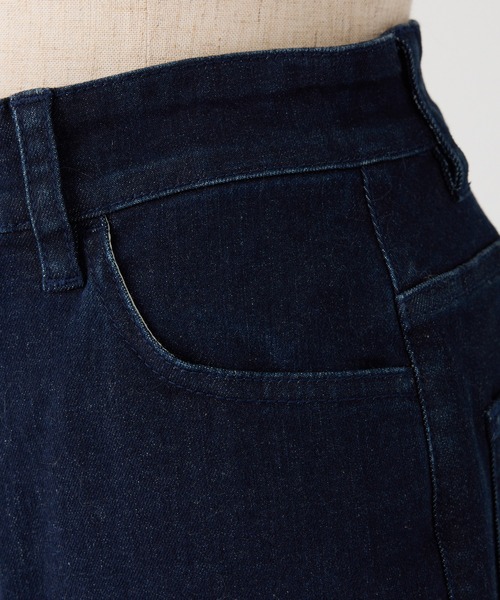 one after another NICE CLAUP（ワンアフターアナザーナイスクラップ）の「サイドカットレースデニムパンツ（デニムパンツ・レディース・ブルー/ライトブルー/ダークネイビー・SMALL/MEDIUM）」の17枚目の写真