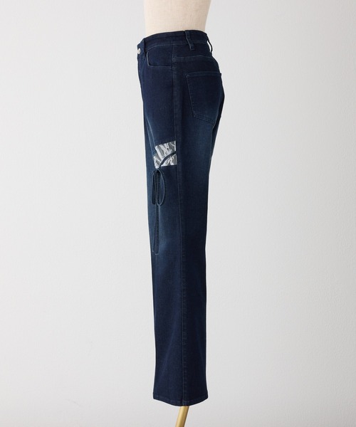 one after another NICE CLAUP（ワンアフターアナザーナイスクラップ）の「サイドカットレースデニムパンツ（デニムパンツ・レディース・ブルー/ライトブルー/ダークネイビー・SMALL/MEDIUM）」の12枚目の写真