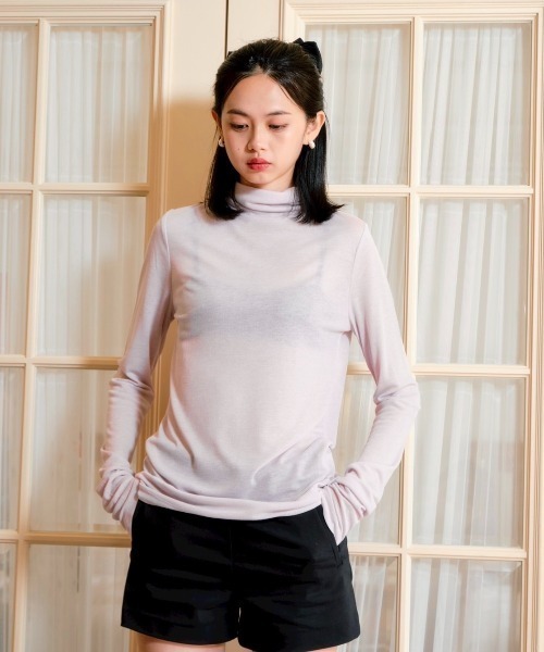 Smyeon(スミョン)の「Loose sleeve highnek t-shirt/ルーズスリーブハイネックカットソー(Tシャツ/カットソー・レディース・イエロー/パープル/ホワイト/ブラック/グレー・FREE)」の4枚目の写真