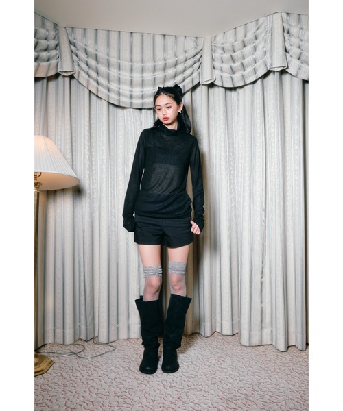 Smyeon(スミョン)の「Loose sleeve highnek t-shirt/ルーズスリーブハイネックカットソー(Tシャツ/カットソー・レディース・イエロー/パープル/ホワイト/ブラック/グレー・FREE)」の16枚目の写真
