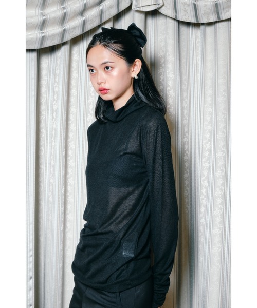 Smyeon(スミョン)の「Loose sleeve highnek t-shirt/ルーズスリーブハイネックカットソー(Tシャツ/カットソー・レディース・イエロー/パープル/ホワイト/ブラック/グレー・FREE)」の17枚目の写真