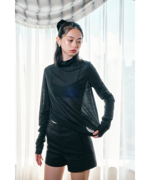 Smyeon(スミョン)の「Loose sleeve highnek t-shirt/ルーズスリーブハイネックカットソー(Tシャツ/カットソー・レディース・イエロー/パープル/ホワイト/ブラック/グレー・FREE)」の19枚目の写真