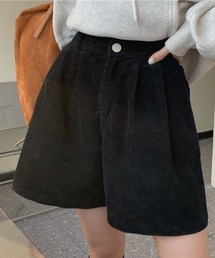 タックフレアショートパンツ