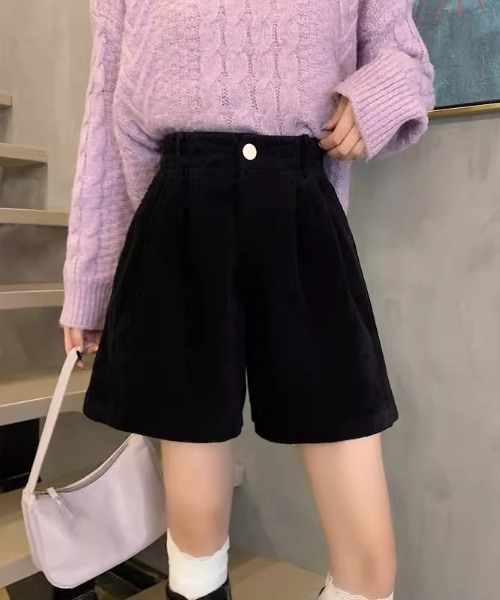cammie(キャミー)の「タックフレアショートパンツ(その他パンツ・レディース・アイボリー/ブラック・MEDIUM/LARGE)」の13枚目の写真