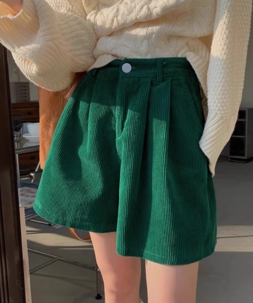 cammie(キャミー)の「タックフレアショートパンツ(その他パンツ・レディース・アイボリー/ブラック・MEDIUM/LARGE)」の22枚目の写真
