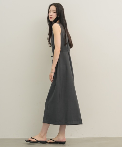 NEUNA(ヌナ)の「オリジナル4wayワンピース(ワンピース・レディース・アイボリー/チャコールグレー・SMALL/MEDIUM)」の20枚目の写真