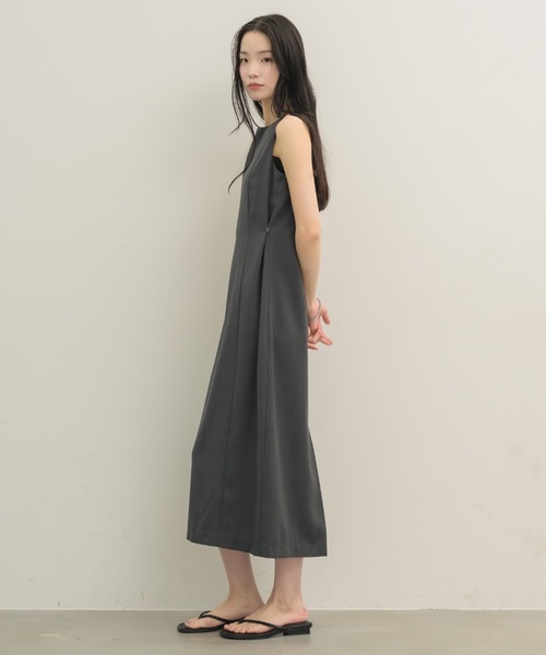 NEUNA(ヌナ)の「オリジナル4wayワンピース(ワンピース・レディース・アイボリー/チャコールグレー・SMALL/MEDIUM)」の18枚目の写真