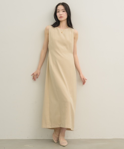 NEUNA(ヌナ)の「オリジナル4wayワンピース(ワンピース・レディース・アイボリー/チャコールグレー・SMALL/MEDIUM)」の5枚目の写真