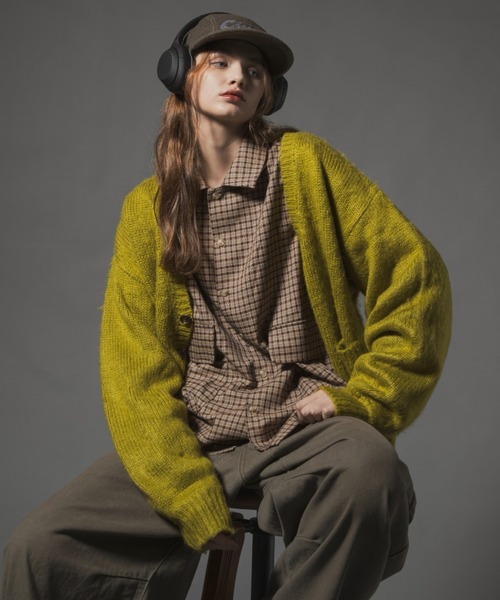 CIVVY.(シヴィ―)の「Shaggy Knit Cropped Cardigan - シャギーニットクロップドカーディガン -(カーディガン/ボレロ・メンズ・グリーン/チャコールグレー・LARGE/MEDIUM)」の3枚目の写真
